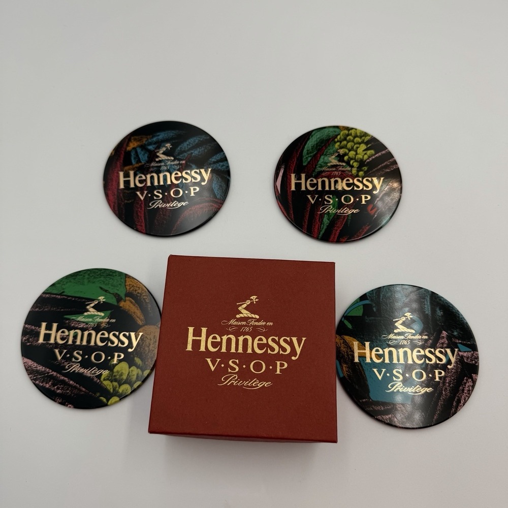 NIB Hennessy‎ VSOP 2021 Collectible Coaster Set by Julien Colombier In Gift Box
